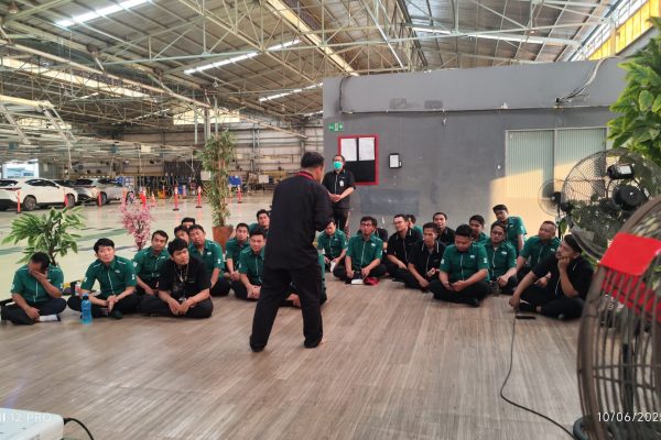 Public speaking PT. AKY 1