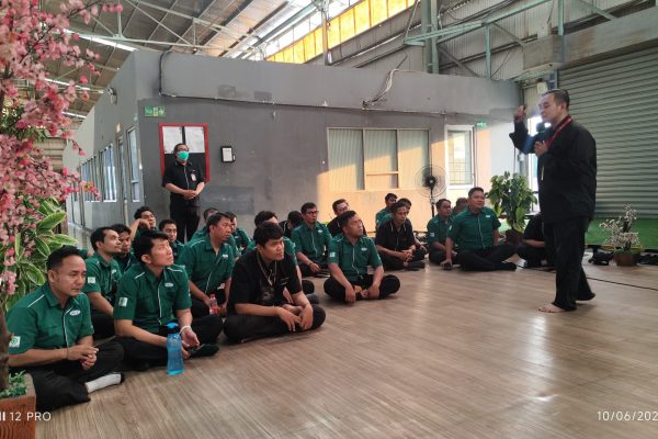 Public speaking PT. AKY 2