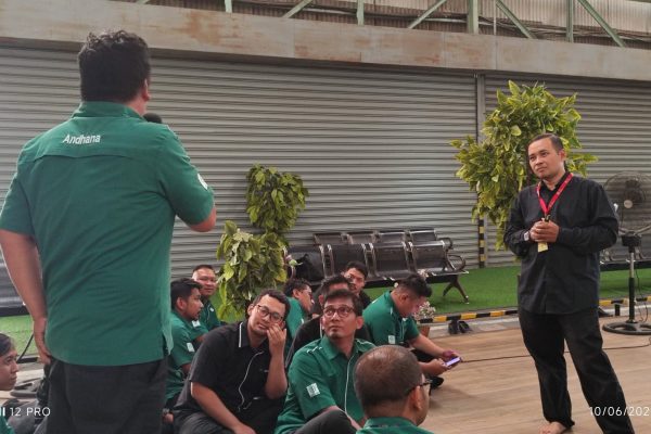 Public speaking PT. AKY 7
