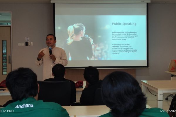 Public speaking PT. AKY 9